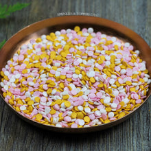 Load image into Gallery viewer, 4mm Pink White &amp; Gold Glimmer Confetti  Edible confetti with a lovely shiny finish  Perfect to top any cupcake, large cake, ice cream, cookies, shakes and more...