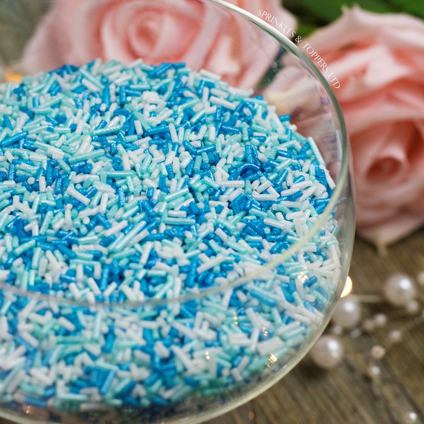 Blue, White & Turquoise Glimmer Strands Perfect to top any cupcake or to decorate a larger cake, ice creams, smoothies, cookies and more Lovely glimmer strands with a shiny finish