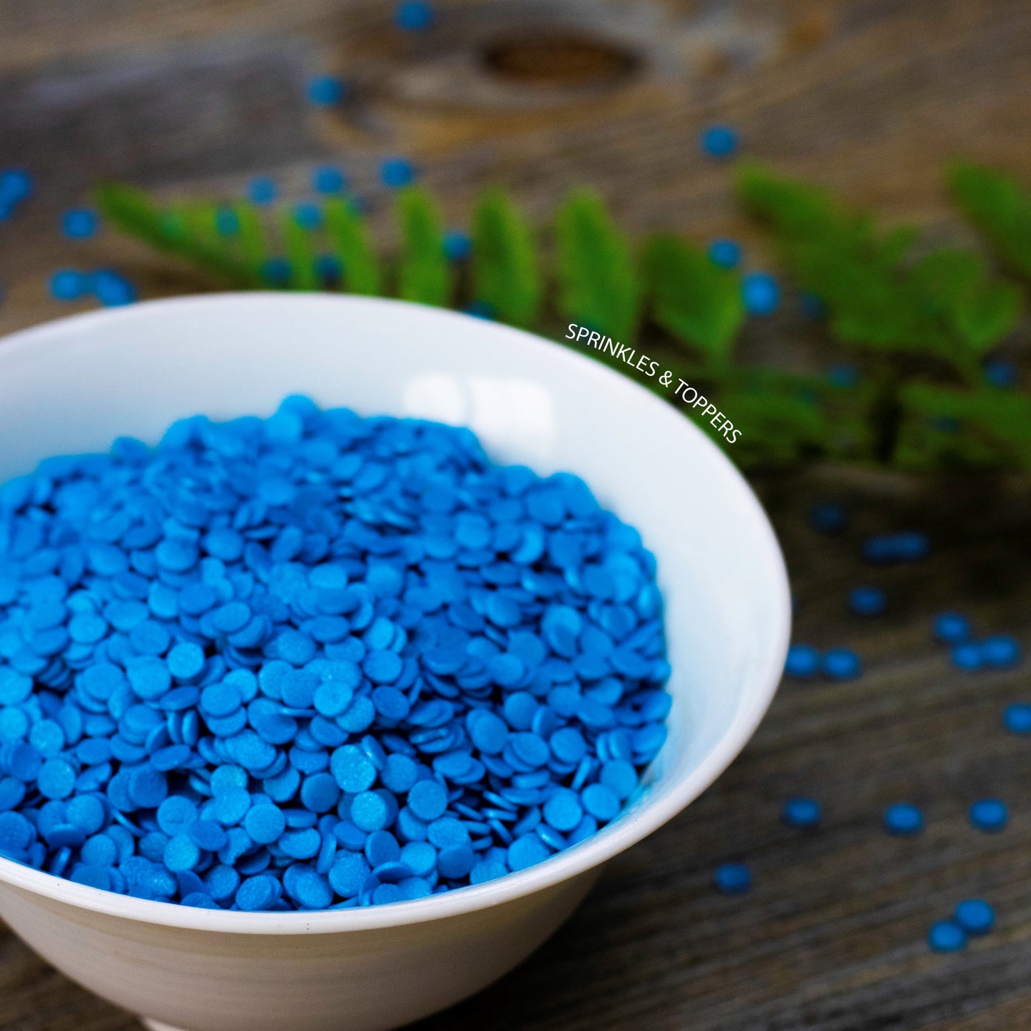 4mm Glimmer Confetti Cupcake / Cake Decoration Sprinkles (100g) Edible confetti with a lovely shiny finish Perfect to top any cupcake, large cake, ice cream, cookies, shakes and more...