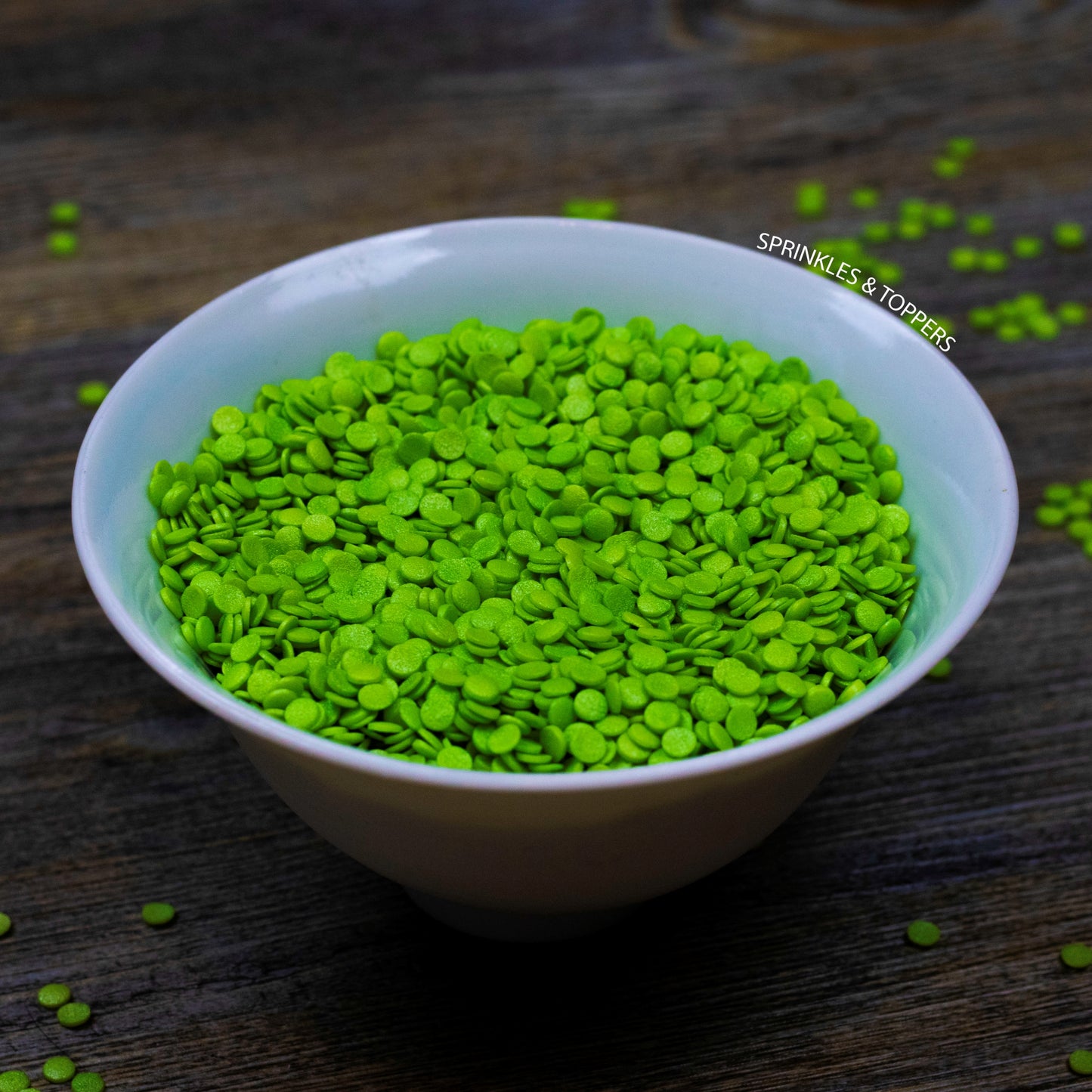4mm Green Glimmer Confetti Cupcake / Cake Decoration Sprinkles (100g) Edible confetti with a lovely shiny finish Perfect to top any cupcake, large cake, ice cream, cookies, shakes and more...