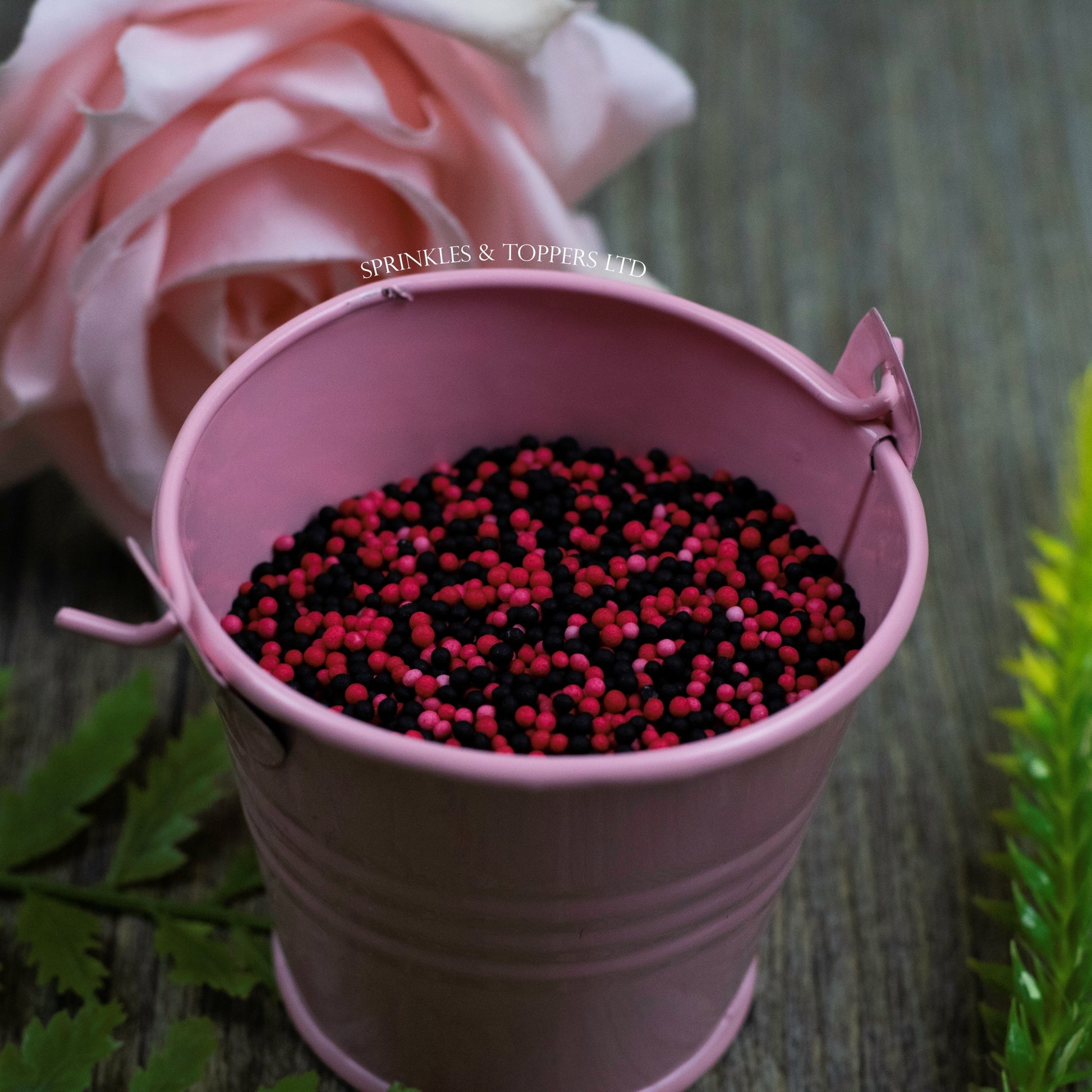 Black & Red 100s & 1000s  These ever popular small sugar balls are perfect to top any cupcake, large cake, ice cream, shake and more...