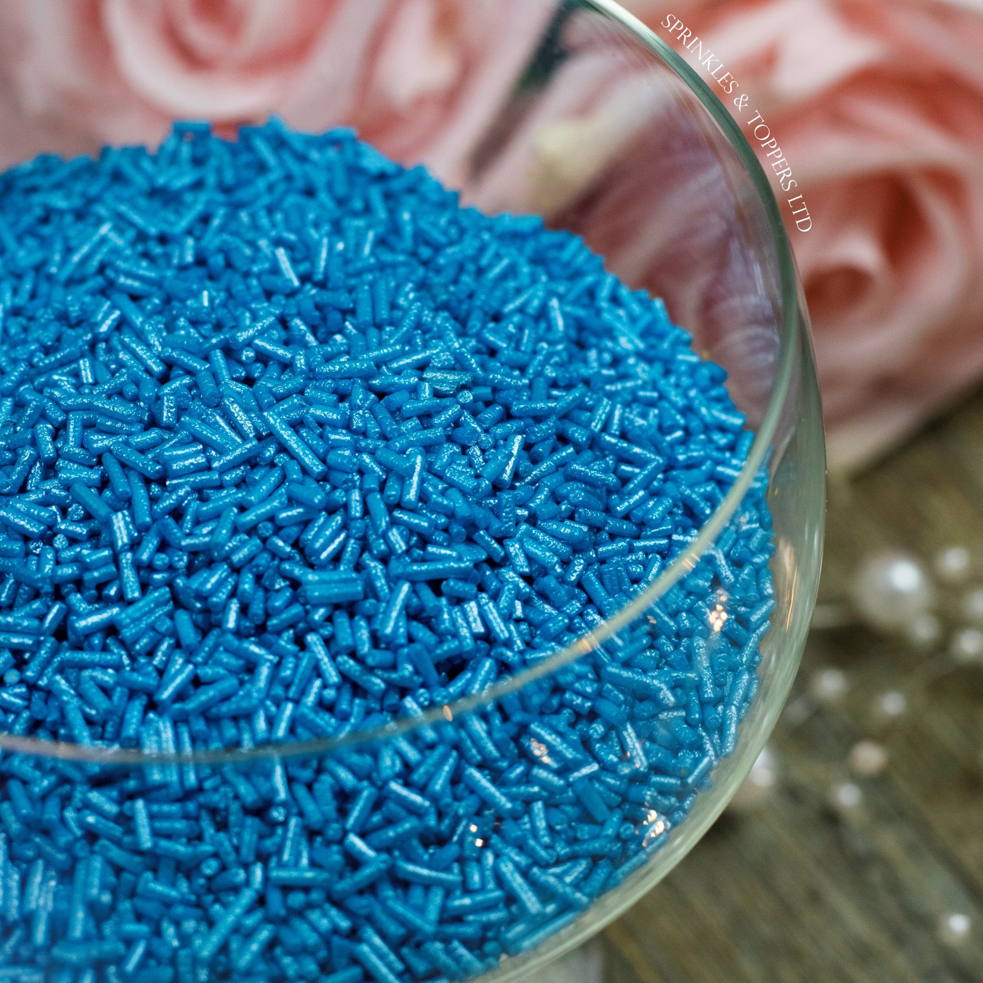 Perfect to top any cupcake or to decorate a larger cake, ice creams, smoothies, cookies and more  Lovely blue glimmer strands with a shiny finish