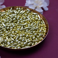 Load image into Gallery viewer, Large Gold Metallic Rice &amp; Pearls Mix
