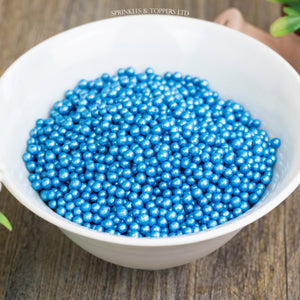 Lovely blue edible sugar pearls with shiny finish 3-4mm (approx)  Perfect to decorate cupcakes, a large cake, ice creams, smoothies, cookies.....the list is endless