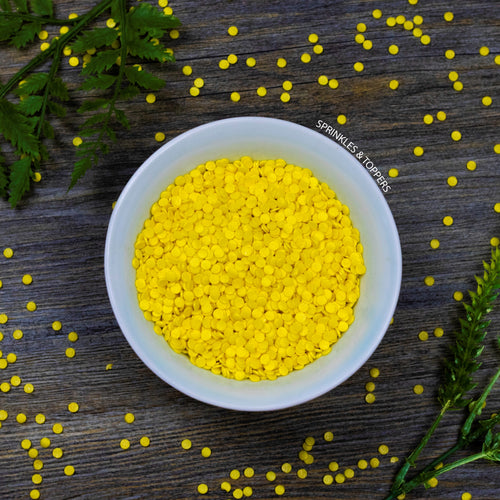 4mm Yellow Glimmer Confetti Cupcake / Cake Decoration Sprinkles (100g)  Edible confetti with a lovely shiny finish  Perfect to top any cupcake, large cake, ice cream, cookies, shakes and more...